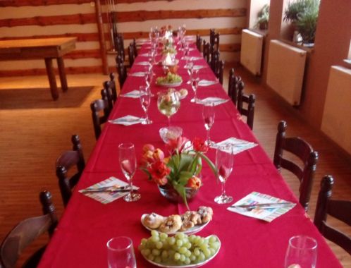 Příprava hospody na narozeniny